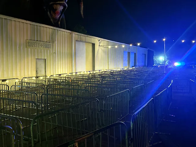 The queue, waiting in the dark